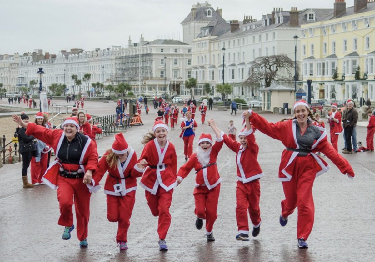 Christmas events in North Wales - Llandudno Santa Dash