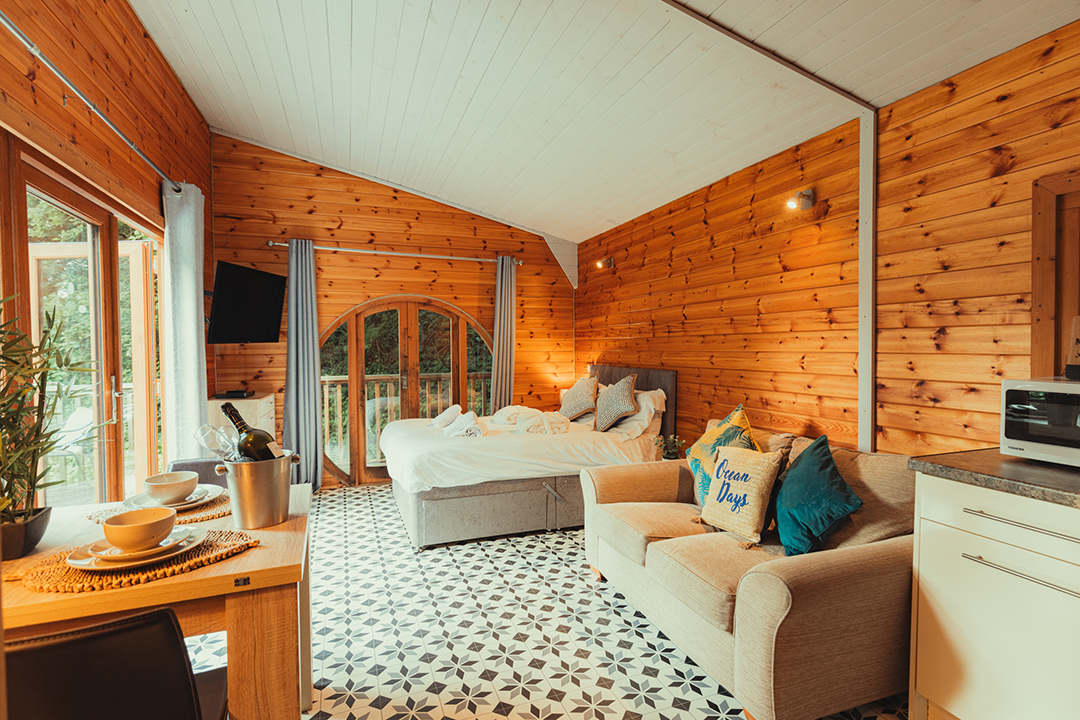 Holiday cottages in Caerwys, North Wales. Interior of Robin's Woodside Lodge at Heron's Retreat, Caerwys.